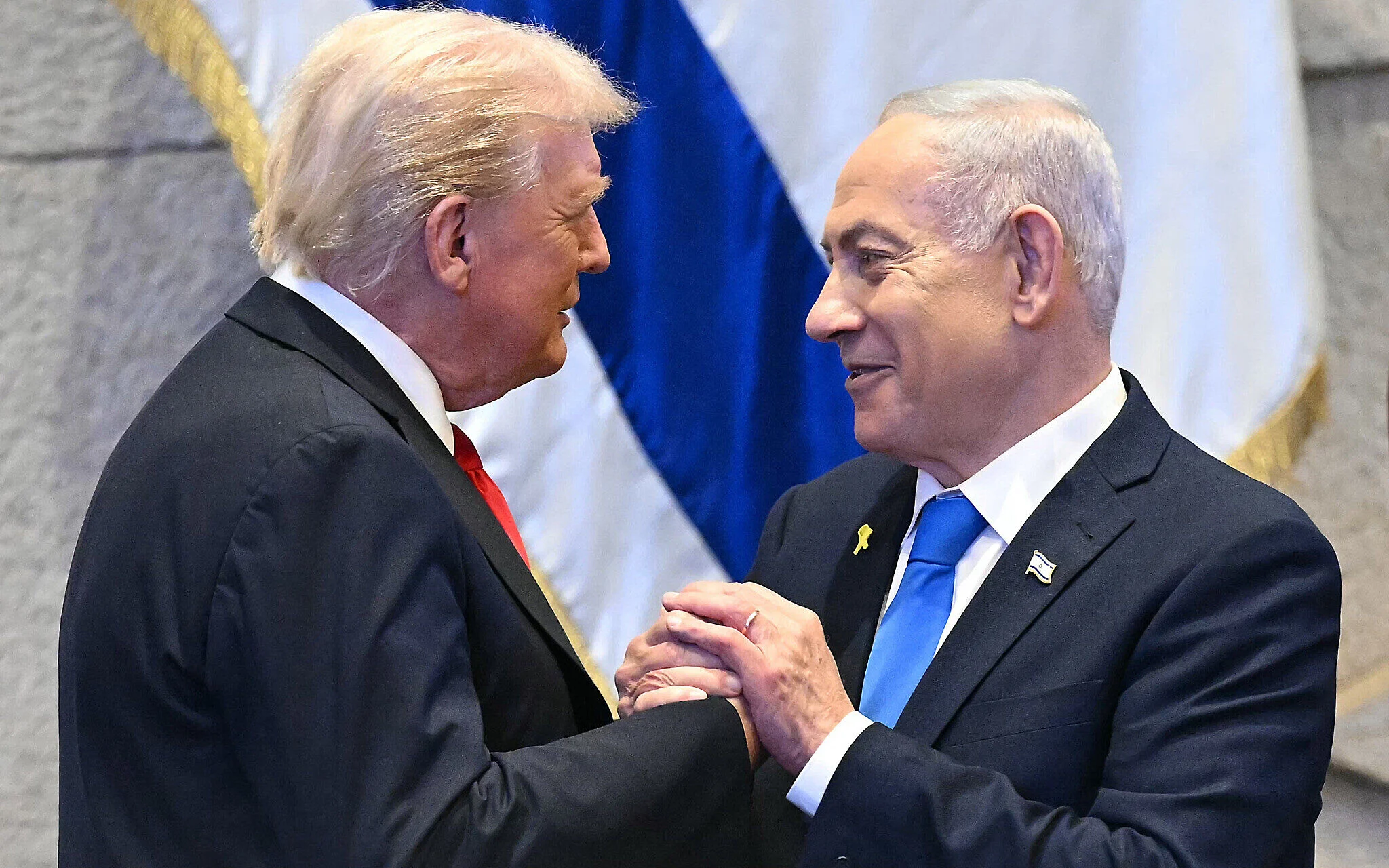 Trump Calls for Netanyahu Pardon